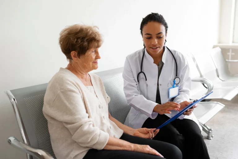 medium-shot-doctor-talking-patient_23-2149856211